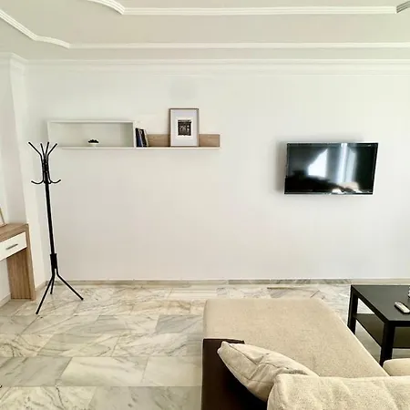 A 2 Min De La Playa Tren Directo Nuevo Y Comodo Apartment *